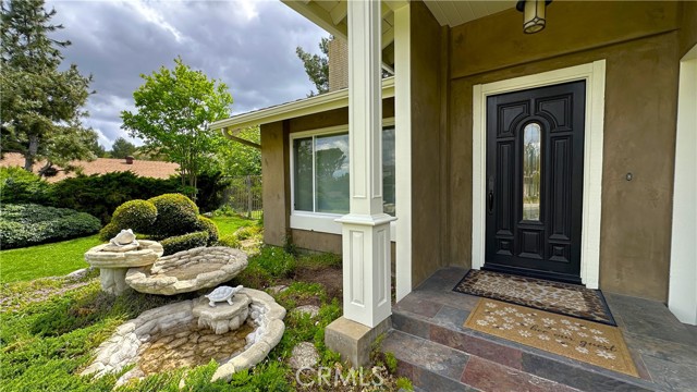 Detail Gallery Image 4 of 31 For 12111 Eddleston Dr, Porter Ranch,  CA 91326 - 4 Beds | 2 Baths