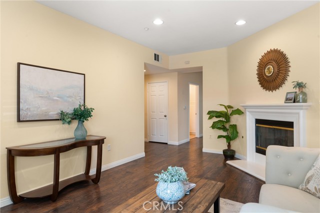 Detail Gallery Image 4 of 28 For 9449 Unity Ct, Fountain Valley,  CA 92708 - 2 Beds | 2 Baths