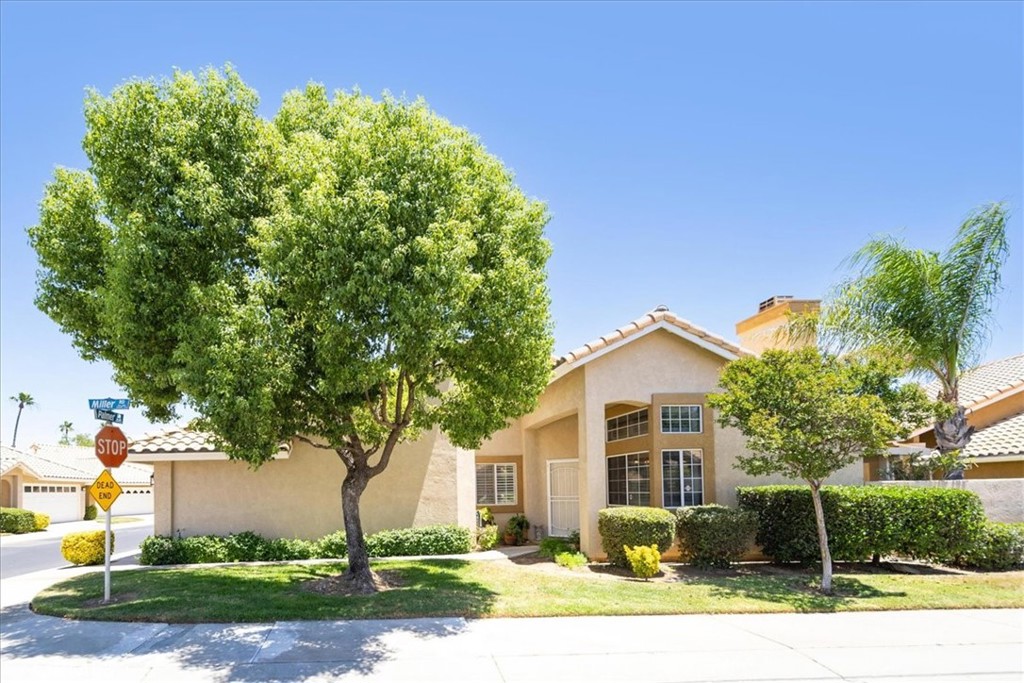 5260 W Palmer Drive