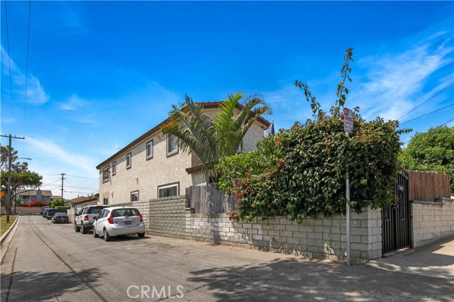 4700 W 169th Street, Lawndale CA: https://media.crmls.org/medias/f242fa48-6803-4fa4-92d7-c9aa594e8876.jpg