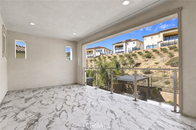 20535 W Bluebird Court, Porter Ranch CA: https://media.crmls.org/medias/f2439913-082a-4cf4-aac0-04f5234da9f3.jpg