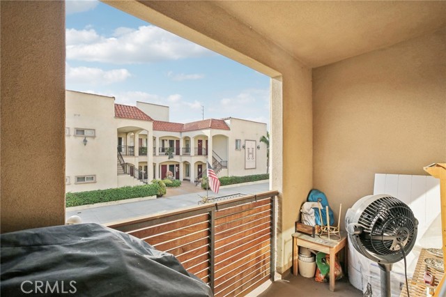 Detail Gallery Image 39 of 45 For 25114 Narbonne Ave #G,  Lomita,  CA 90717 - 3 Beds | 2/1 Baths