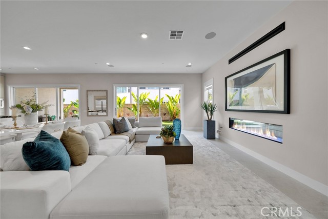 Detail Gallery Image 13 of 53 For 121 Mulberry, Lake Forest,  CA 92630 - 5 Beds | 5 Baths