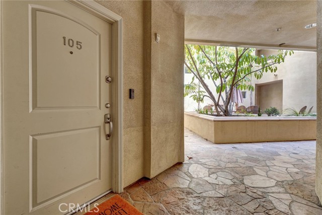 13935 Burbank, 105 photo 5