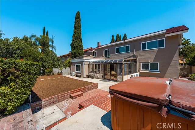 4052 Escudero, Irvine CA: https://media.crmls.org/medias/f244c4fe-f22b-4f1e-958a-c55709bf8e55.jpg