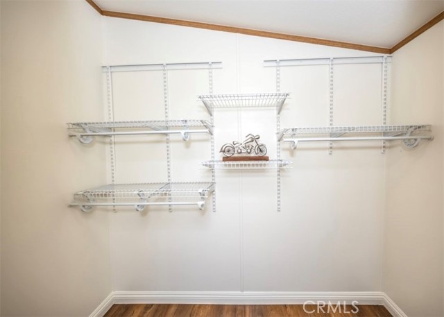 9080 Bloomfield Avenue, Cypress CA: https://media.crmls.org/medias/f24519ce-a241-4066-8687-3aad7d6b9592.jpg