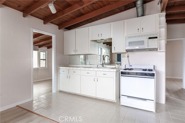 Detail Gallery Image 9 of 20 For 351 Nevis St, Morro Bay,  CA 93442 - 2 Beds | 1/1 Baths