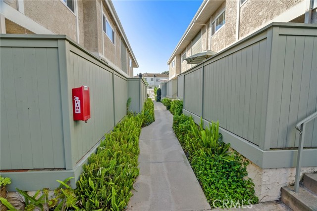 2202 Vanderbilt Lane, Redondo Beach, California 90278, 2 Bedrooms Bedrooms, ,1 BathroomBathrooms,Residential,Sold,Vanderbilt,PV24037593