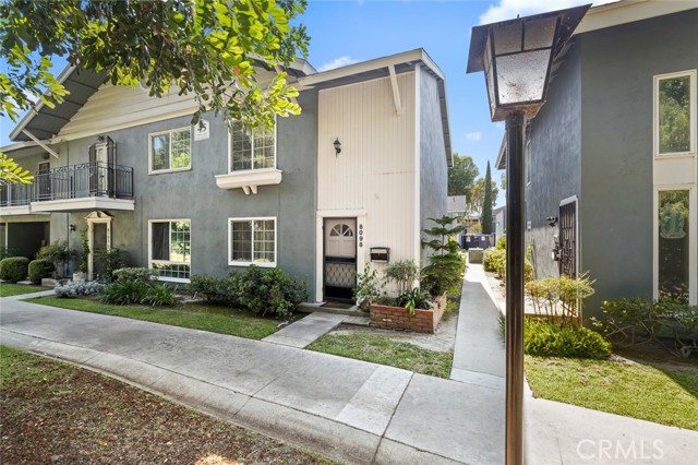 8098 Santa Inez Drive, Buena Park CA: https://media.crmls.org/medias/f2468cbf-e82e-404e-977f-9be544ba78b3.jpg