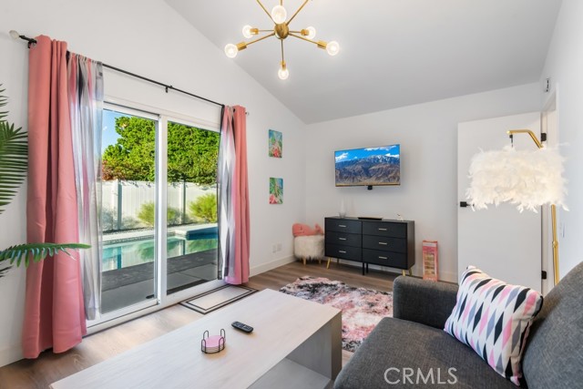 Detail Gallery Image 21 of 60 For 1980 E Rochelle Rd, Palm Springs,  CA 92262 - 5 Beds | 3 Baths