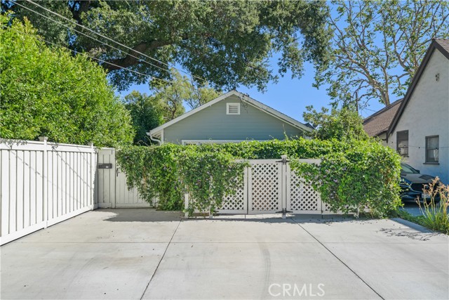 743 Harvard Avenue, Claremont CA: https://media.crmls.org/medias/f24712b3-7d13-4a04-8a1c-a9145c667435.jpg