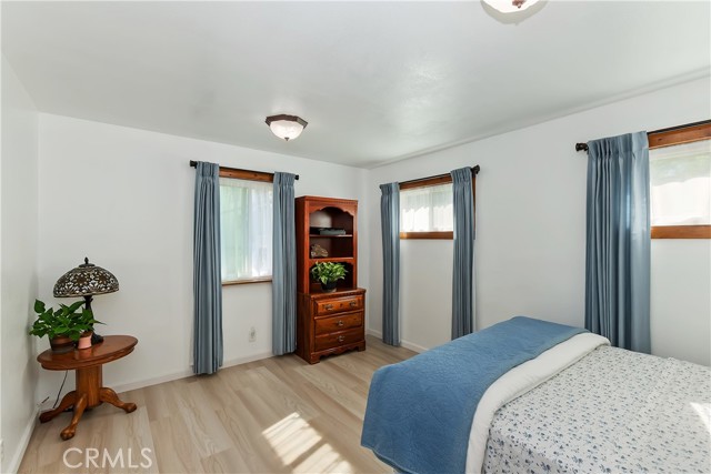 Detail Gallery Image 32 of 41 For 22771 Fir Ln, Crestline,  CA 92325 - 4 Beds | 2/1 Baths