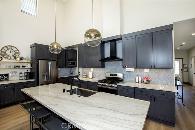 1215 Valley View Drive, Big Bear City CA: https://media.crmls.org/medias/f24845f9-5c50-49c2-af1f-32c93c9127ca.jpg