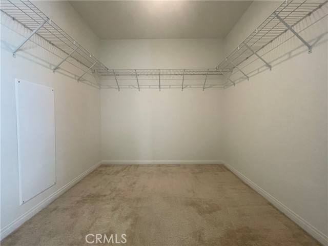 Detail Gallery Image 14 of 20 For 2076 E Bulletin Privado, Ontario,  CA 91764 - 4 Beds | 2/1 Baths