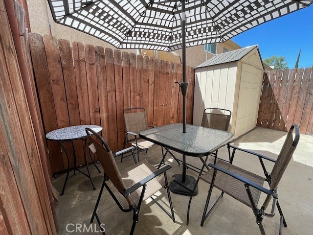 Detail Gallery Image 16 of 16 For 17135 Roscoe Blvd #4,  Northridge,  CA 91325 - 2 Beds | 1/1 Baths