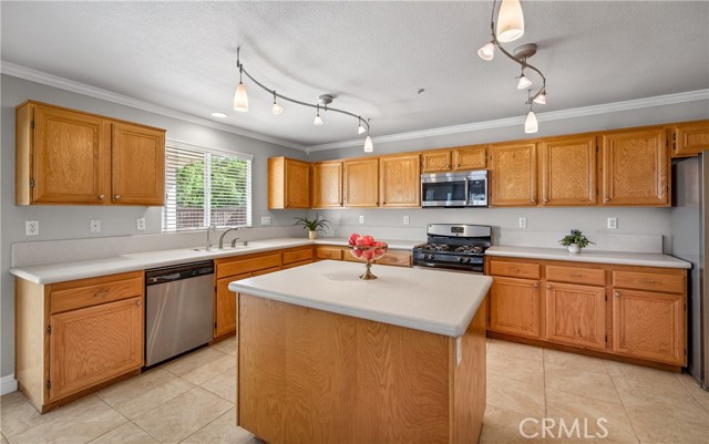 Detail Gallery Image 26 of 48 For 26430 Antonio, Loma Linda,  CA 92354 - 5 Beds | 2/1 Baths