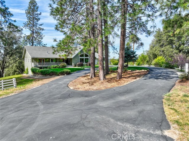 Detail Gallery Image 3 of 56 For 5564 Parker, Mariposa,  CA 95338 - 3 Beds | 2/1 Baths