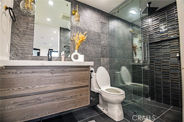 Detail Gallery Image 17 of 42 For 8144 Gould Ave, Los Angeles,  CA 90046 - 4 Beds | 5 Baths