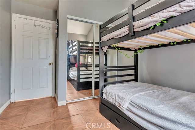 9216 Tobias Avenue, Panorama City CA: https://media.crmls.org/medias/f24b2817-f50c-47c5-825e-5d262571d8e6.jpg