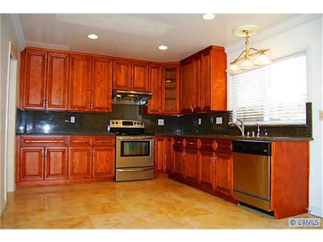 Detail Gallery Image 4 of 12 For 14681 Comet St, Irvine,  CA 92604 - 3 Beds | 2 Baths