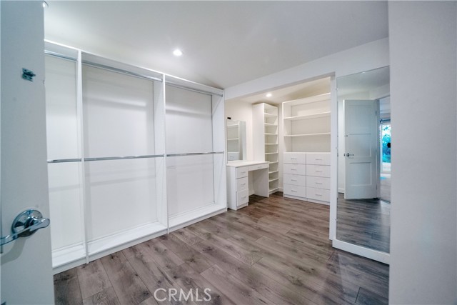 Detail Gallery Image 22 of 33 For 753 Claymont Dr, Los Angeles,  CA 90049 - 3 Beds | 3 Baths