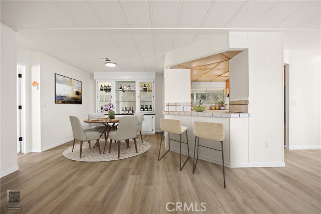 Detail Gallery Image 5 of 35 For 120 Cedarwood Ln, Bakersfield,  CA 93308 - 3 Beds | 2 Baths