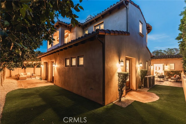 Detail Gallery Image 56 of 74 For 113 S Herrin, Manhattan Beach,  CA 90266 - 5 Beds | 4/1 Baths