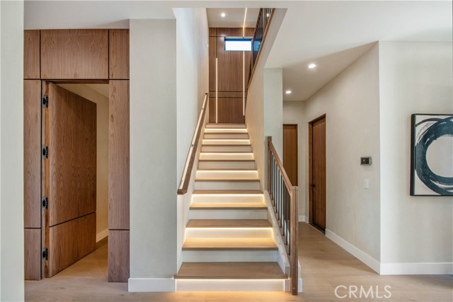 4140 Sunnyslope Avenue, Sherman Oaks CA: https://media.crmls.org/medias/f24d20ee-a1fe-4e63-9d0e-efe683efa553.jpg