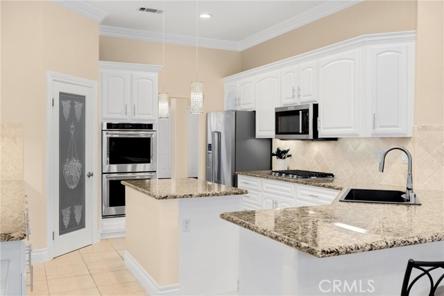 Detail Gallery Image 17 of 75 For 4976 Huntswood Pl, Rancho Cucamonga,  CA 91737 - 4 Beds | 2/1 Baths