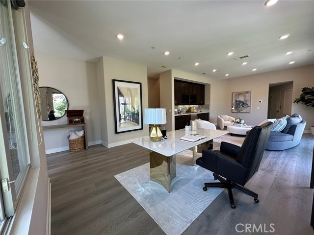 195 Stellar, Irvine CA: https://media.crmls.org/medias/f24e7c6e-5b49-46f3-9a1f-0a4aebcdd9ff.jpg
