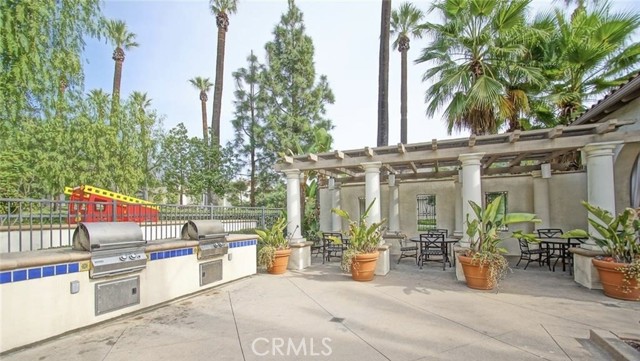 Detail Gallery Image 15 of 19 For 833 E Cassia Ln #D,  Azusa,  CA 91702 - 2 Beds | 3 Baths