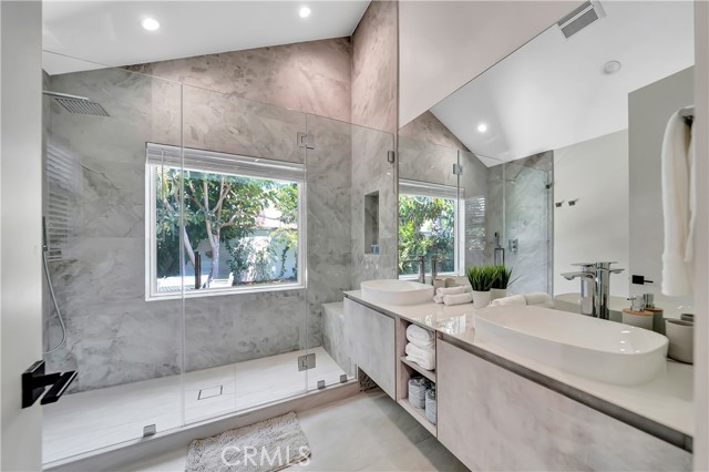 Detail Gallery Image 33 of 54 For 6743 Colgate Ave, Los Angeles,  CA 90048 - 4 Beds | 3/1 Baths