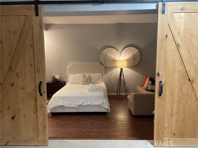 461 E Yale Loop, Irvine CA: https://media.crmls.org/medias/f24ffb69-43ef-4883-9b7c-d5c84f8b3b00.jpg