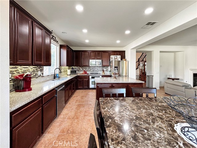 35357 Mayapple Ct, French Valley, CA 92563 photo 8