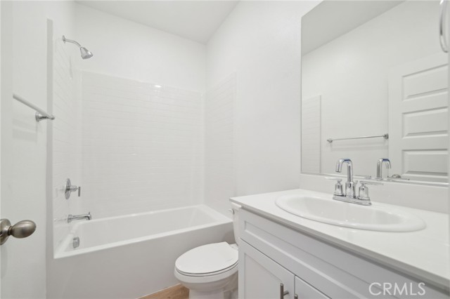 221 Aurora Lane, Pomona CA: https://media.crmls.org/medias/f2501dbc-efff-49bb-bc31-337f60d63f26.jpg