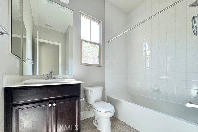 54 Rexford, Irvine CA: https://media.crmls.org/medias/f25050c8-1ae6-4655-886d-d237d32e5e2d.jpg