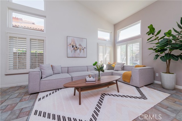 Detail Gallery Image 5 of 38 For 11427 Lomello Way, Rancho Cucamonga,  CA 91701 - 4 Beds | 2/1 Baths
