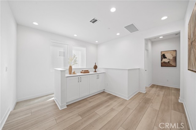 4253 S Heather Privado, Ontario CA: https://media.crmls.org/medias/f25187ee-97c3-497d-bb98-b4af13a16f81.jpg