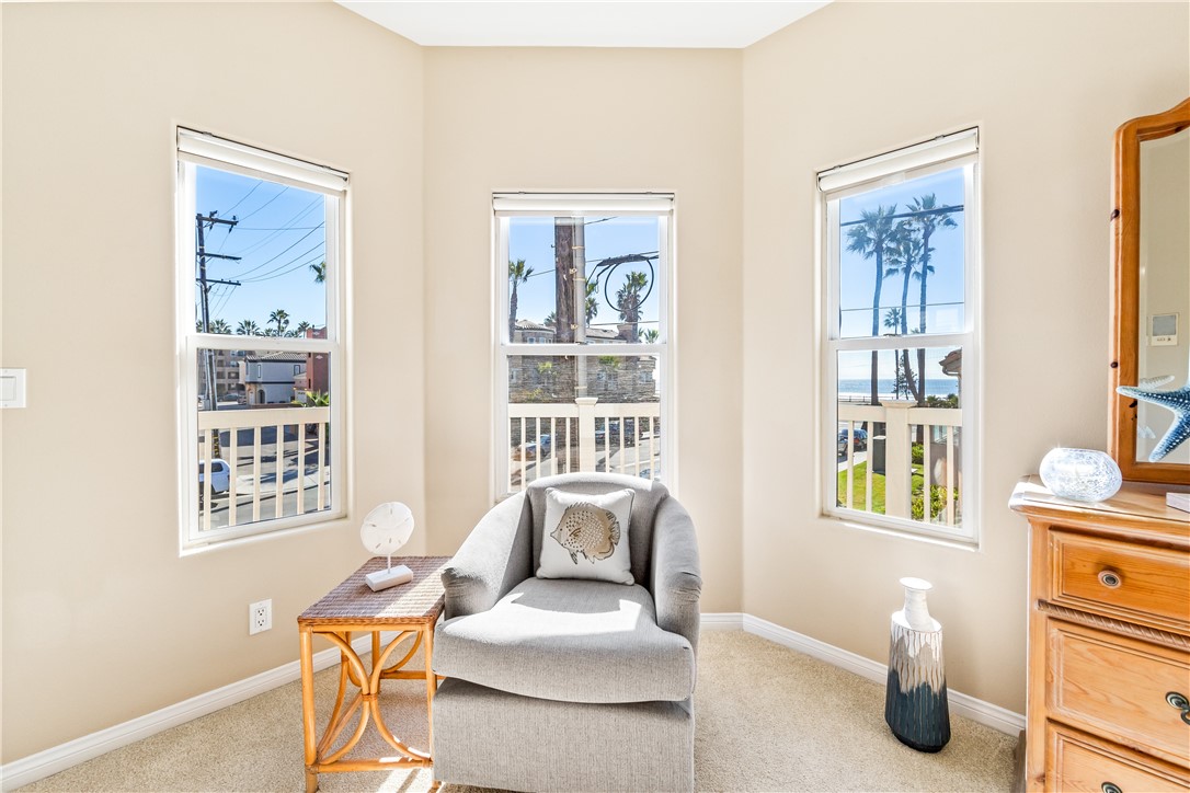 Detail Gallery Image 30 of 60 For 111 14th, Huntington Beach,  CA 92648 - 3 Beds | 2/1 Baths