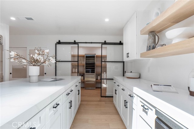 Detail Gallery Image 13 of 29 For 16430 Dorado Dr, Encino,  CA 91436 - 5 Beds | 5/1 Baths