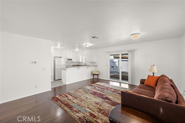 Detail Gallery Image 5 of 37 For 29228 Murrieta, Menifee,  CA 92586 - 2 Beds | 1 Baths