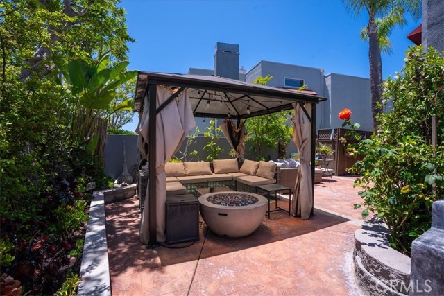 Detail Gallery Image 6 of 44 For 27766 Emerald #4,  Mission Viejo,  CA 92691 - 2 Beds | 2/1 Baths