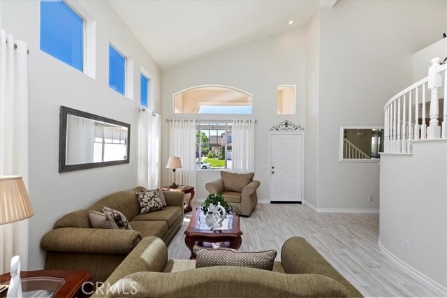 Detail Gallery Image 7 of 45 For 20884 Westbury Rd, Riverside,  CA 92508 - 4 Beds | 2/1 Baths