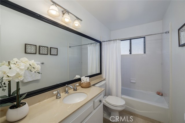 2512 Mathews Avenue, Redondo Beach, California 90278, 3 Bedrooms Bedrooms, ,2 BathroomsBathrooms,Residential,Sold,Mathews,SB23020351