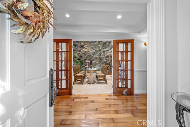 Detail Gallery Image 1 of 22 For 2506 Almaden Ct, Los Angeles,  CA 90077 - 3 Beds | 2/1 Baths