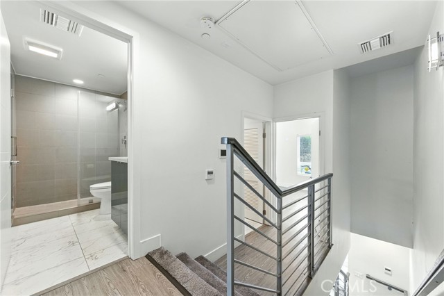 Detail Gallery Image 14 of 43 For 4461 Tujunga Ave #102,  Studio City,  CA 91602 - 3 Beds | 2/1 Baths