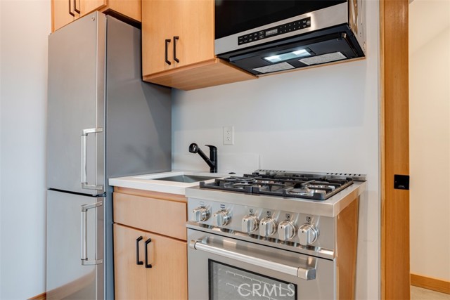 Detail Gallery Image 5 of 14 For 3928 Ocean Drive, Oxnard,  CA 93035 - 1 Beds | 1 Baths