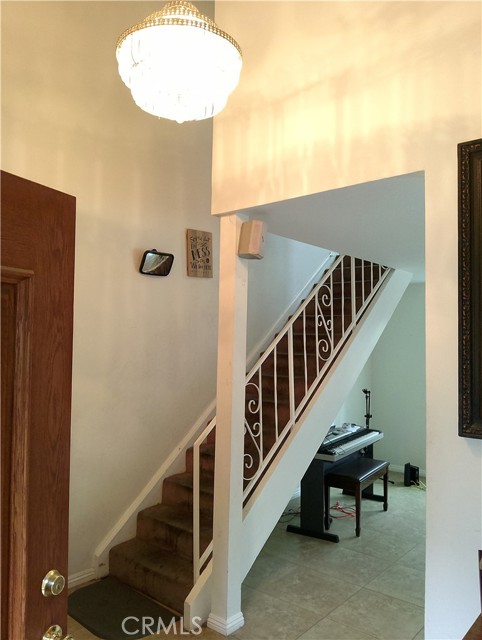1111 Devonshire Drive photo 4