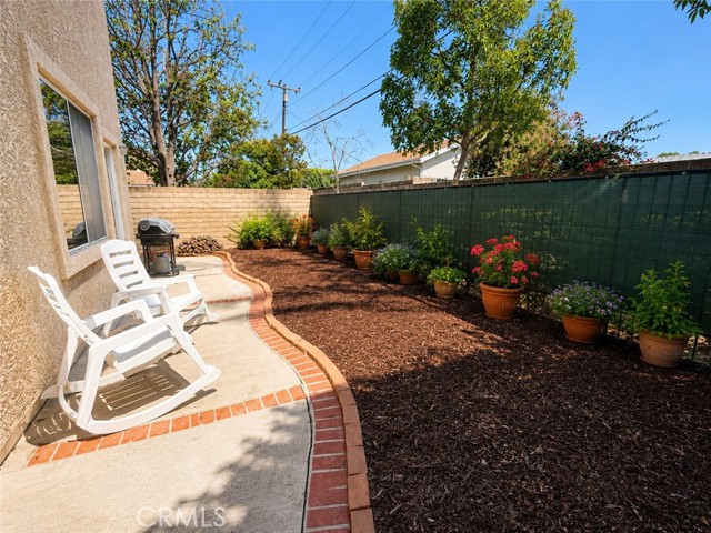 292 Edgemire Lane photo 27