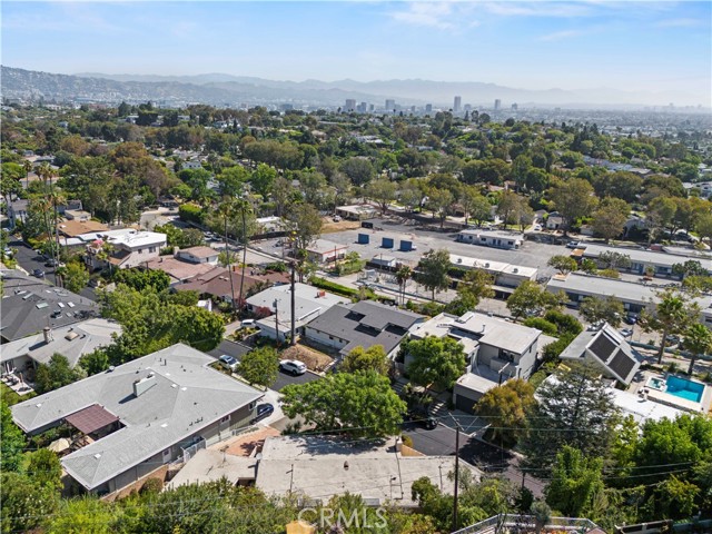 Detail Gallery Image 9 of 36 For 2869 Anchor Ave, Los Angeles,  CA 90064 - 3 Beds | 2 Baths